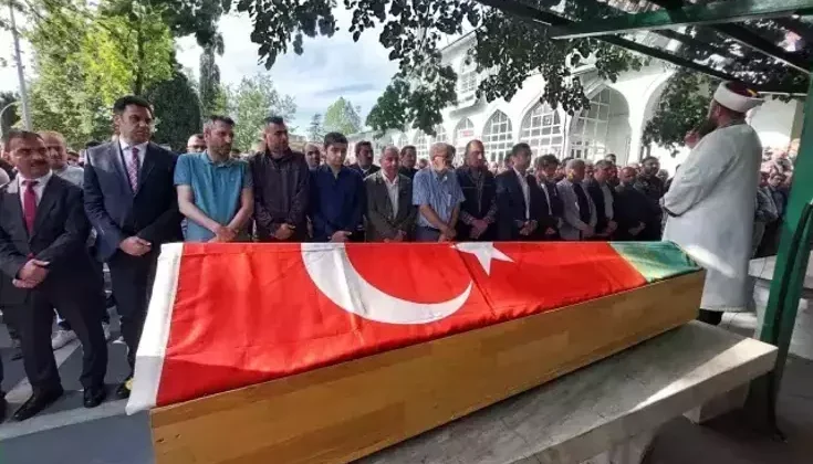 Lenf Kanserine Yenik Düşen Okul Müdürü Bülent Gündüz Uğurlandı