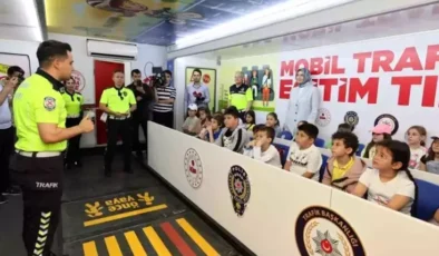 Trafik Haftası’nda Çocuklara Trafik Bilinci Aşılandı